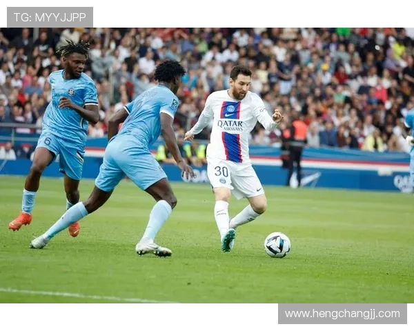 梅西归队后首度亮相 巴黎圣日耳曼目标重夺法甲冠军