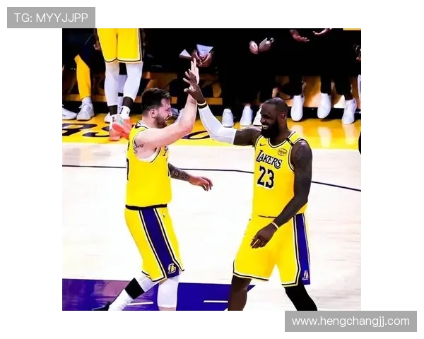 詹姆斯复出迎战勇士带队豪取三连胜 湖人阵容调整成关键因素