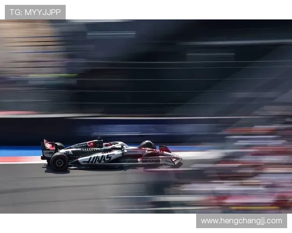 F1新赛季多队阵容生变冠军争夺呈现全新走势热点不断升温态势更明朗