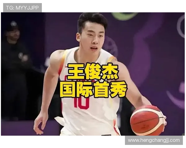 中国篮球新星崛起,年轻球员在国际赛场表现出色引发热议